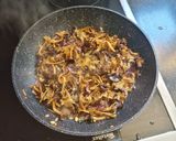 A picture of step 5 of Mushrooms risotto.