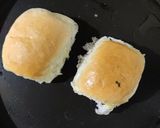 A picture of step 11 of Vada pav fondue.