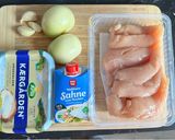 Foto langkah ke 1 dari resep Nudeln in Sahnesauce mit Hähnchen / Noodle with chicken and cream sauce.
