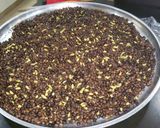 صورة لخطوة 3 من وصفة قهوة عربية شغل البيت ☕