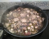 Foto del paso 3 de la receta: Champiñones silvestres al ajillo
