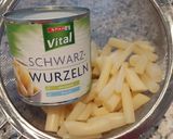 Feketegyökér-gomba saláta recept fázis 1 fotója