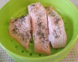 Foto del paso 5 de la receta: Lomos de salmón al Microondas con salsa tártara