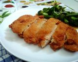 Foto langkah ke 7 dari resep Simple Chicken Katsu.