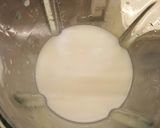 A picture of step 2 of Mango n Banana Shake.