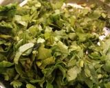 A picture of step 3 of Dal Palak.