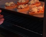 Foto langkah ke 3 dari resep Pizza Roti Tawar.