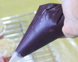 Foto langkah ke 6 dari resep Red Berries Choux Au Craquelin.