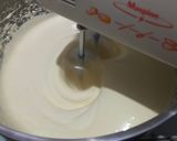 Foto langkah ke 2 dari resep Bolu Kukus Tiga Lapis.