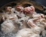 Foto langkah ke 1 dari resep Chicken Garlic Soup Ala Taiwan.