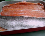 Foto del paso 1 de la receta: Trucha asalmonada marinada ahumada