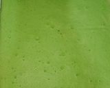 Foto langkah ke 6 dari resep Bolu pandan potong.