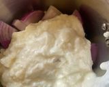 A picture of step 1 of Chicken Qorma.