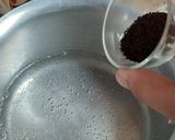 A picture of step 1 of Arabic kahwa (Arabic Chai).