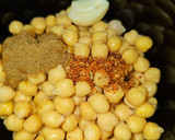 Foto del paso 1 de la receta: Hummus de aguacate