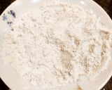 A picture of step 5 of Crispy golden Prawns fry.
