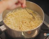 Foto langkah ke 1 dari resep Indomie Donat.