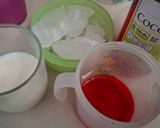 Foto langkah ke 1 dari resep Es Sirup Susu Segar.