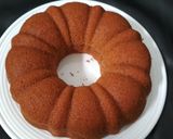 Foto langkah ke 6 dari resep Strawberry Pound Cake.