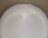 A picture of step 2 of Homemade Natural Yogurt.