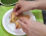 A picture of step 2 of Samosa Chat.