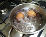 Foto del paso 1 de la receta: Huevos rellenos