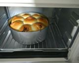 Foto langkah ke 4 dari resep Roti Sobek.