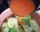 Foto del paso 8 de la receta: Rollitos de col rellenos en salsa de tomate