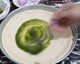 A picture of step 5 of Hot Green Chicken Pizza.