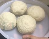 A picture of step 3 of Pyaz kalonji paratha.