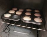Foto del paso 3 de la receta: Panqueques (cupcakes) de caja para pastel. ¡Sencillos y fáciles!