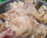 Foto langkah ke 8 dari resep Krupuk bawang.