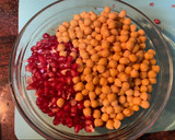 Foto del paso 2 de la receta: Ensalada de garbanzos y granada