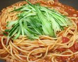 A picture of step 4 of Garlic Sausage and Tomato Spaghetti.