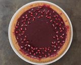 Foto del passaggio 17 della ricetta Crostata morbida con crema di melagrana