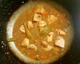 A picture of step 3 of KFC Chilli Chicken Popcorn Curry 😋.