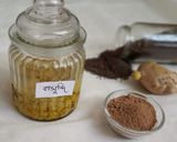 A picture of step 6 of Aam Kasundi with amchur powder.