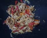 Foto langkah ke 2 dari resep Tumis Jamur Tiram.