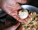 A picture of step 7 of Stuff daal kachodi with aalu tari.