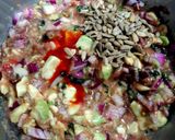 Foto del paso 2 de la receta Guacamole con Pipas de girasol
