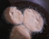 A picture of step 4 of Banana Pua.
