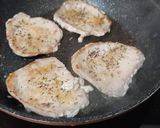 Foto del paso 2 de la receta: Cinta de lomo fresca con aguacate y langostinos