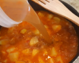 Foto del paso 6 de la receta: Merluza guisada en salsa de langostinos