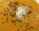 Foto del paso 4 de la receta: Crema de calabaza, zanahorias y queso manchego