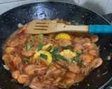Foto langkah ke 3 dari resep Udang saus padang ala resto (seafood).
