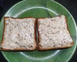 A picture of step 6 of Creamy white sauce with roasted bread.