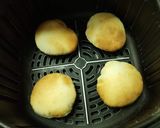 A picture of step 4 of Small Bread/Kubus (Air Frying Small Bread).