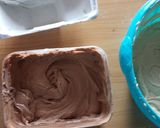 A picture of step 7 of Car shaped cake.
