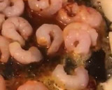 Foto del paso 8 de la receta: Fideuà de sepia, cigalitas y gambas peladas