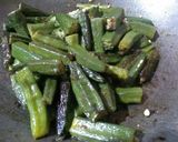भिंडी की सब्जी (Bhindi Sabzi Recipe in Hindi) रेसिपी चरण 2 फोटो